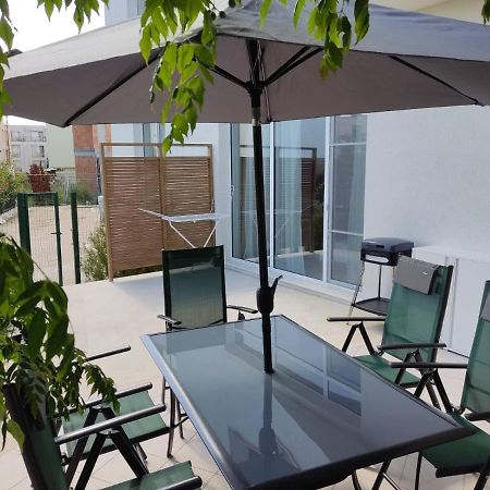 Las Brisas Garden Apartment Burgas Exterior photo