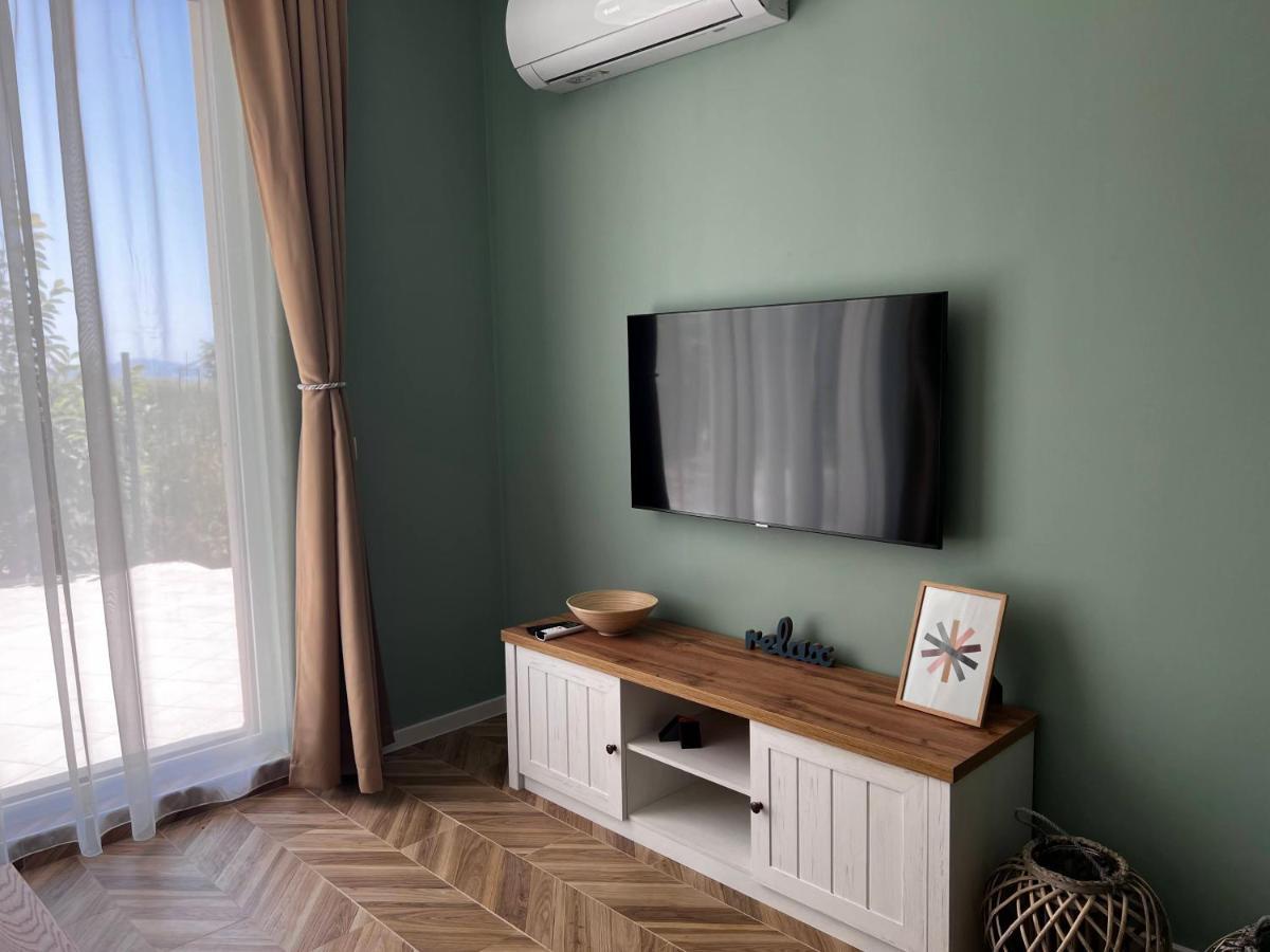 Las Brisas Garden Apartment Burgas Exterior photo